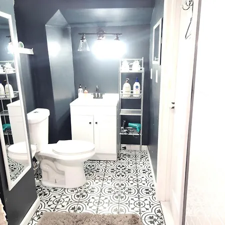 Lovely Private 2 Bedroom Suite Near Ewr/Nyc Newark Exterior photo