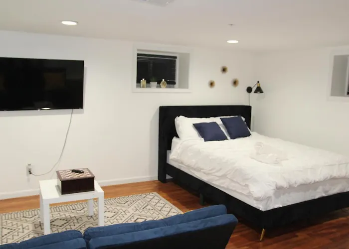 Lovely Private 2 Bedroom Suite Near Ewr/Nyc
